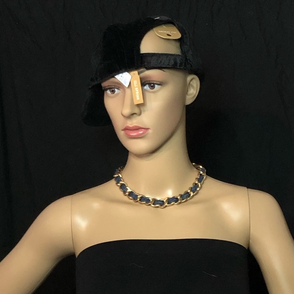 🧢 Hat - Picture 3 of 4